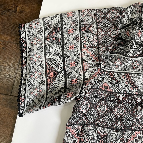 Mudd Women's Paisley Sheer Top Shirt Medium Y2K Black Soft Rose Boho Festival - Picture 5 of 16